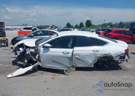 2015 Chrysler 200 Limited из США, поврежденный, VIN 1C3CCCAB9FN716949